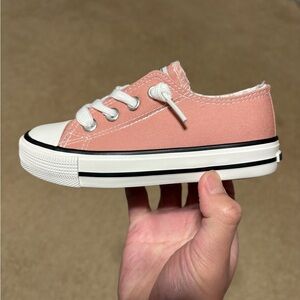 Size 9 (TD) - Light Coral Weestep Originals Lowtop Shoes (Toddler / PS )